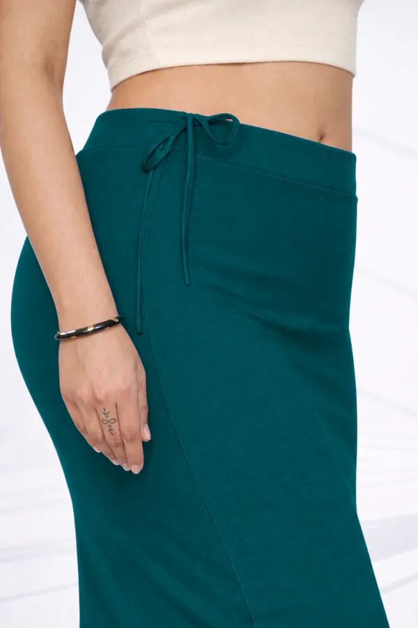 Buy_1_Get_1_Premium_Dark_Green_And_Yellow_Cotton_Blend_Saree_Petticoat_For_Women_Stretchable_Fishcut_Shapewear_Underskirt