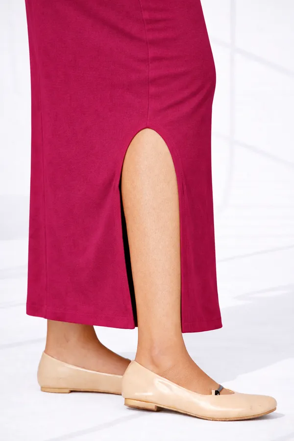Premium_Magenta_Cotton_Blend_Saree_Petticoat_For_Women_Stretchable_Fishcut_Shapewear_Underskirt