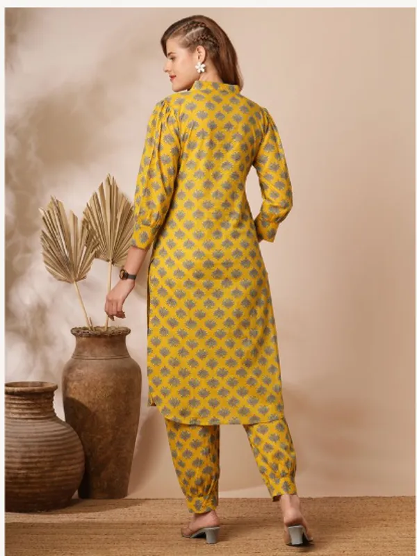 Yellow_Cotton_Blend_Premium_Hazel_Kurti_Set_For_Women