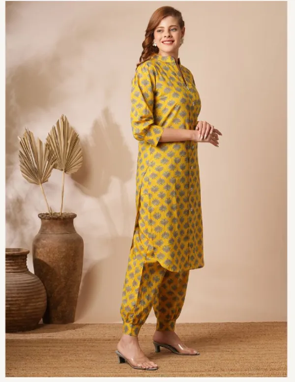 Yellow_Cotton_Blend_Premium_Hazel_Kurti_Set_For_Women