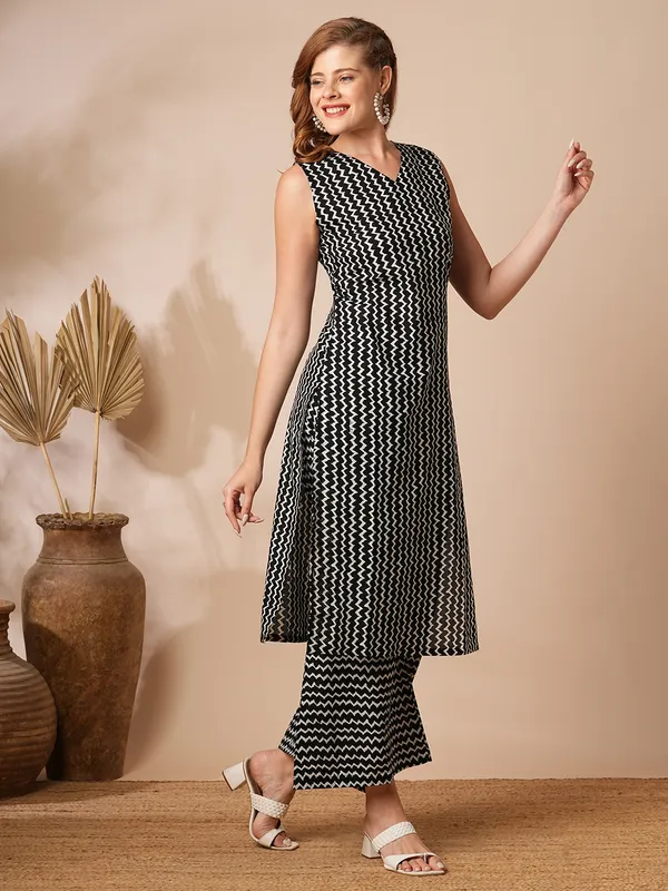 Black_Cotton_Blend_Premium_Anya_Kurti_Set_For_Women