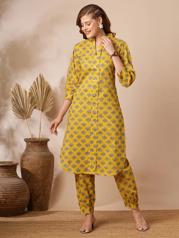 Yellow_Cotton_Blend_Premium_Hazel_Kurti_Set_For_Women
