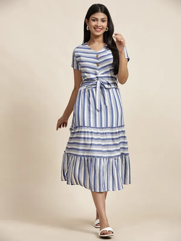Blue_And_White_Cotton_Blend_Premium_Tina_Dress_For_Women