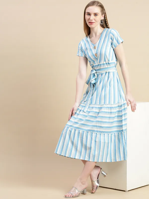 Blue_And_White_Cotton_Blend_Premium_Tina_Dress_For_Women