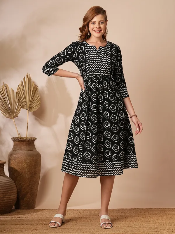 Black_Cotton_Blend_Premium_Saloni_Dress_For_Women