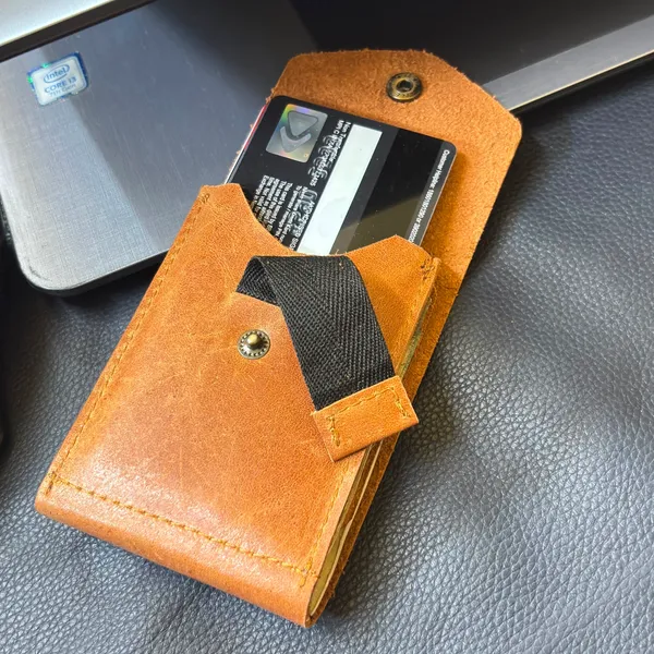Tierra__Tan_leather_flip_wallet