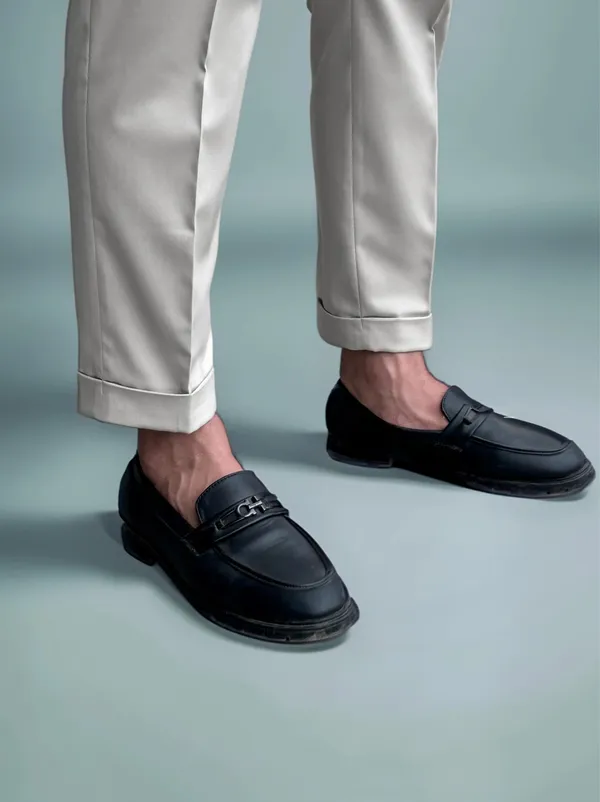 White_Double_Pleated_Buckle_Gurkha_Pants