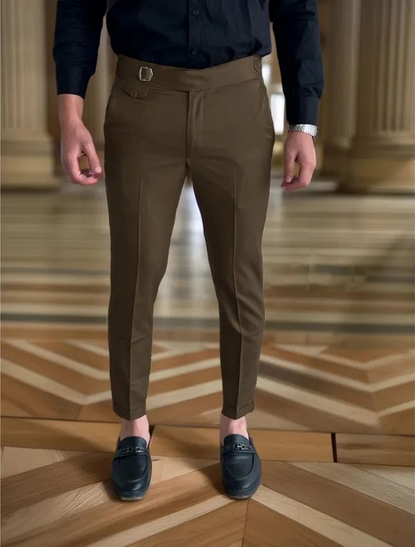 Brown_Single_Pleated_Buckle_Gurkha_Pants