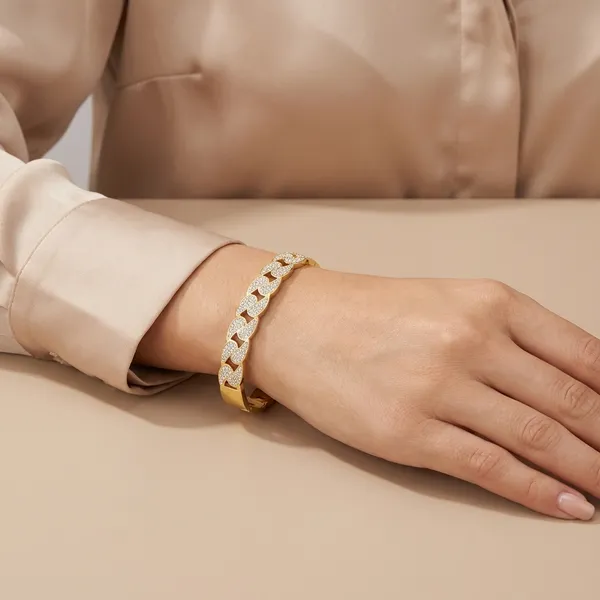 Elegant_Gold_Plated_Cuban_Link_Bracelet_With_Diamond_Studded_Design_For_Women