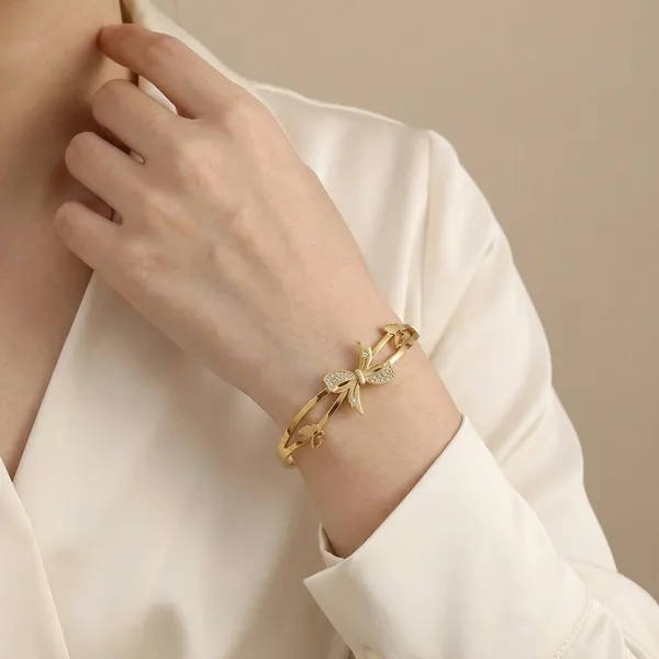 Elegant_Gold_Plated_Butterfly_Bracelet_With_Crystal_Accents_For_Women