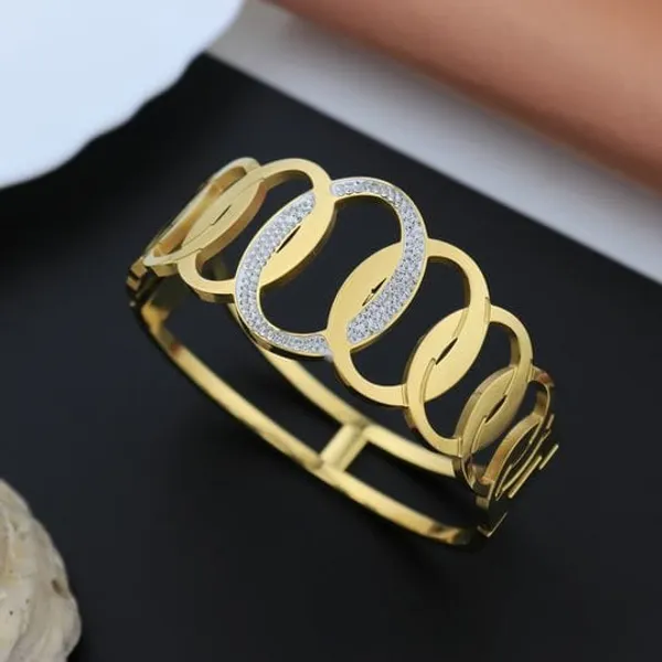 Gold_Toned_Interlocking_Rings_Statement_Bracelet_With_Crystal_Accent_For_Women