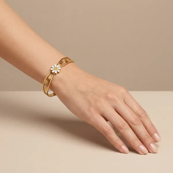 Gold_Plated_Daisy_Flower_Bracelet_For_Women