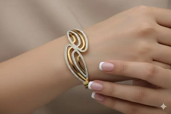 Gold_And_Silver_Tone_Leaf_Design_Diamond_Studded_Bracelet_For_Women