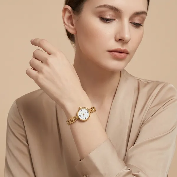 Elegant_Gold_Tone_Bracelet_Watch_With_White_Dial_For_Women