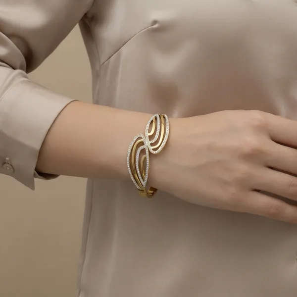 Gold_And_Silver_Tone_Leaf_Design_Diamond_Studded_Bracelet_For_Women