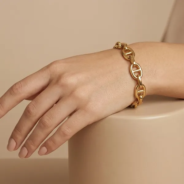 Gold_Toned_Chain_Link_Premium_Bracelet_For_Women
