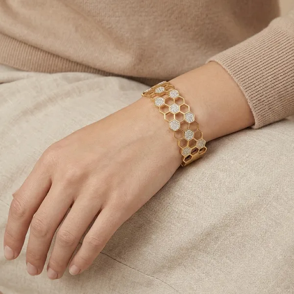 Gold_Plated_Honeycomb_Diamond_Studded_Bracelet_For_Women