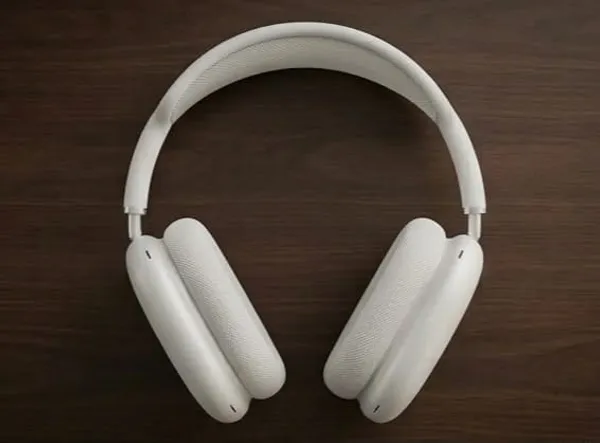 White_Premium_Wireless_Over_Ear_Headphones