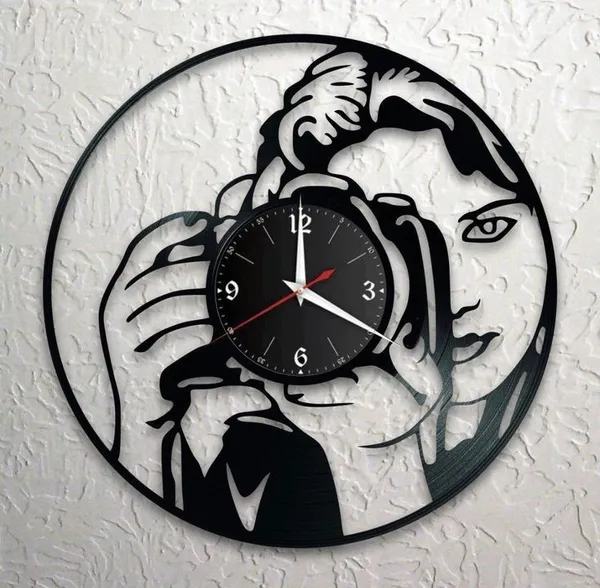 Photographer_Camera_Wall_Clock_Metal_Art