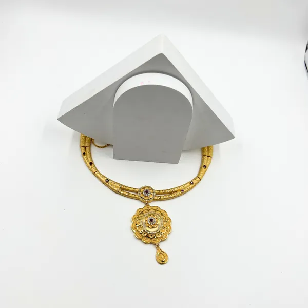 Gold_Neckless_Set_For_Women