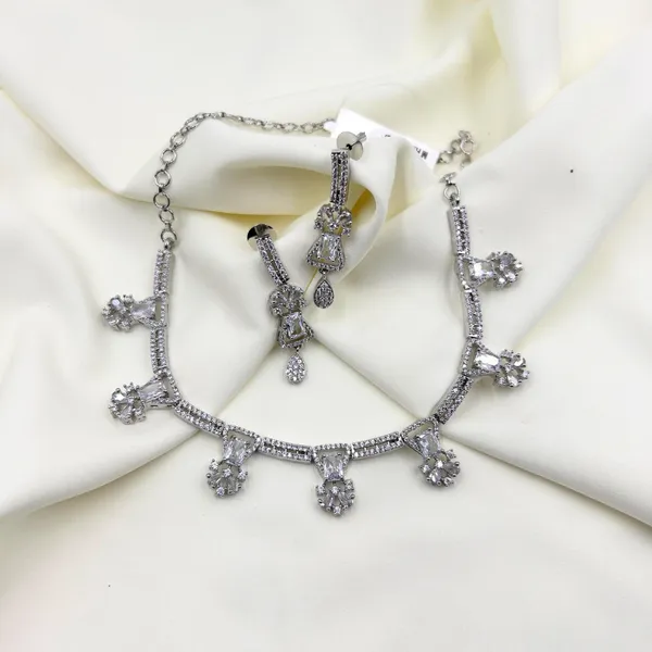 Pink_Ad_Neckless_Set_For_Women