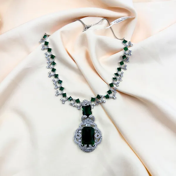 Green_And_Silver_Ad_Neckless_Set_For_Women