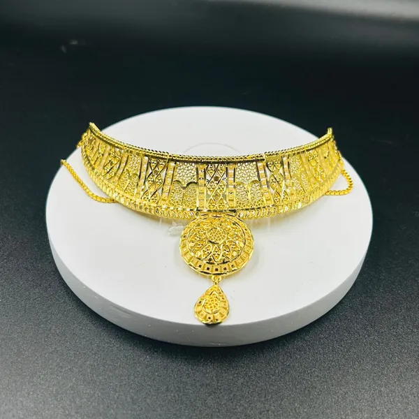 Gold_Neckless_Set_For_Women