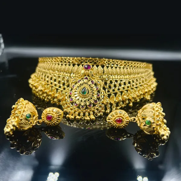 Gold_Neckless_Set_For_Women