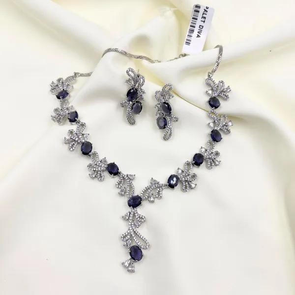 Black_And_Silver_Ad_Neckless_Set_For_Women