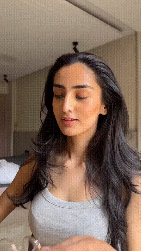 18_Inch_Long_Ponytail_Hair_Extension_With_Free_Hair_Bun