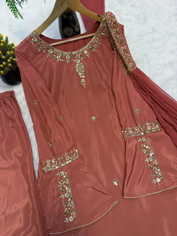 Rose_Pink_Embroidered_Silk_Salwar_Kameez_Suit_Set_With_Dupatta