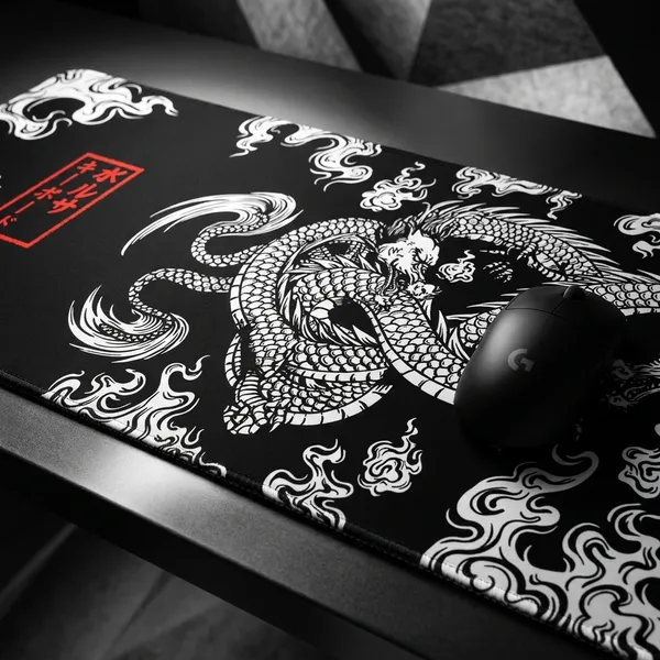 Black_And_White_Dragon_Design_Extended_Gaming_Mouse_Pad