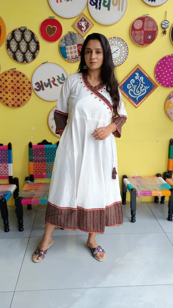 White_Cotton_Premium_Kurti_For_Women