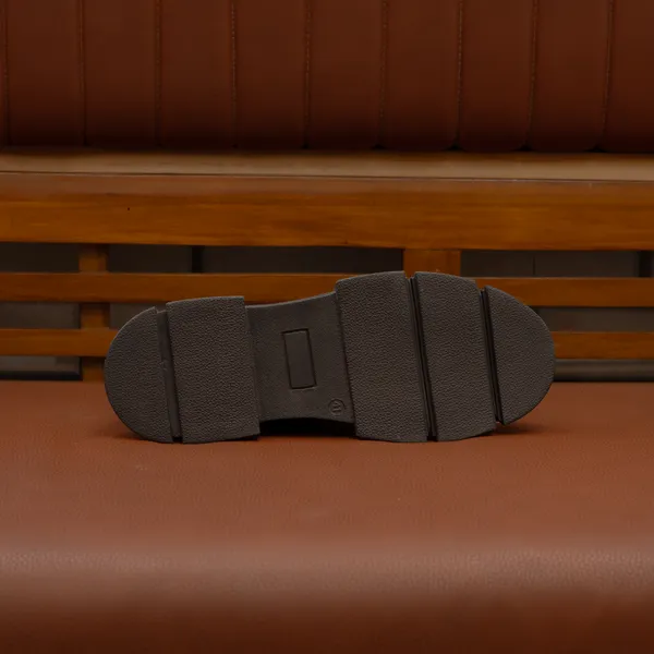 The_Player_Boots