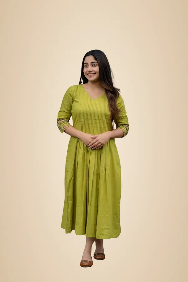 Parrot_Green_Cotton_Floral_Printed_Linen_Shade_Anarkali_Gown_For_Women