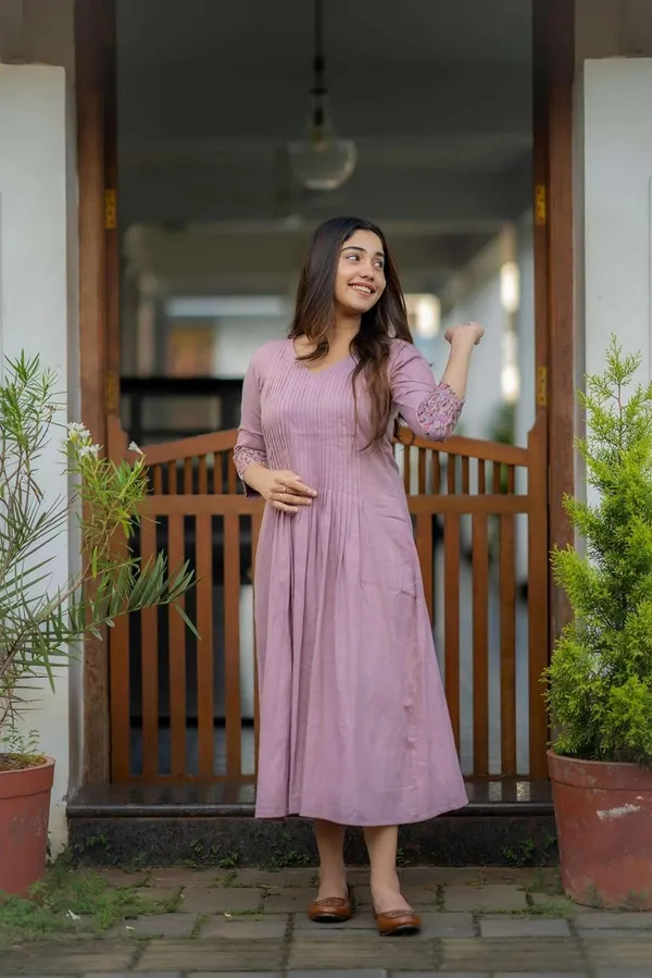 Peach_Cotton_Floral_Printed_Linen_Shade_Anarkali_Gown_For_Women