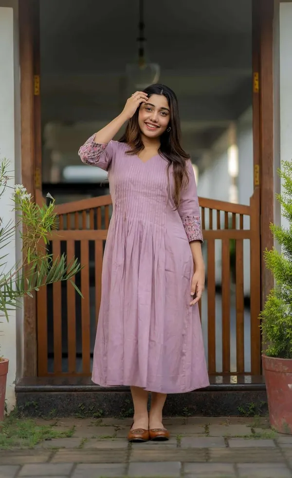 Peach_Cotton_Floral_Printed_Linen_Shade_Anarkali_Gown_For_Women