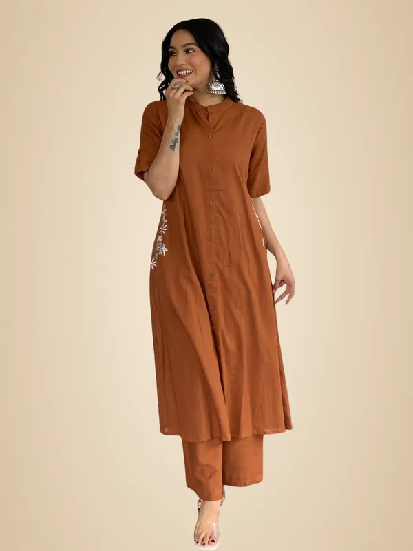 Brown_Rayon_Printed_Straight_Kurti_With_Pant_Set_For_Women