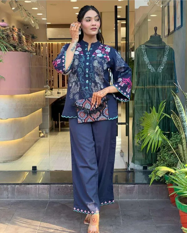Blue_Cotton_Embroidery_Straight_Kurti_With_Pant_Set_For_Women