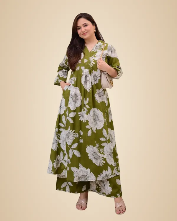 Green_Cotton_Floral_Printed_Straight_Kurti_With_Pant_Set_For_Women