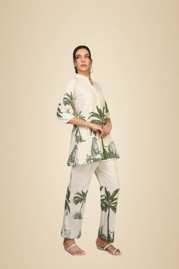 White_And_Green_Cotton_Floral_Printed_Straight_Short_Kurti_With_Pant_Set_For_Women