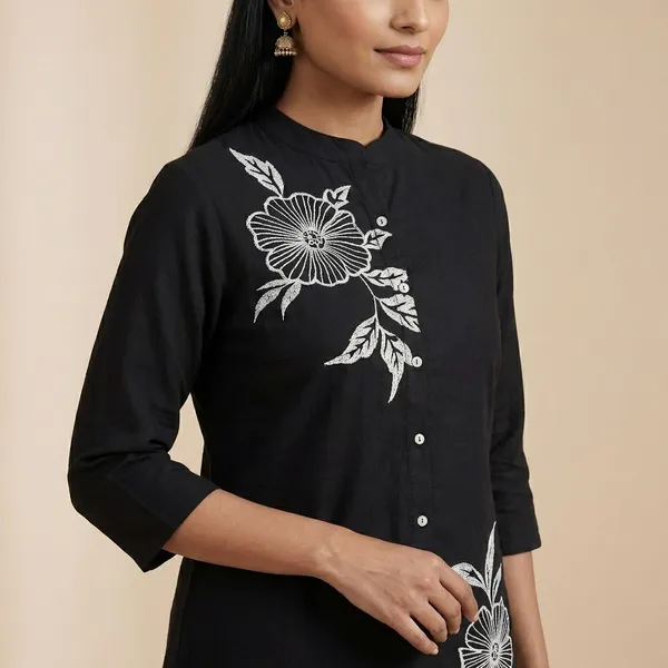 Black_Cotton_Floral_Printed_Straight_Kurti_With_Pant_Set_For_Women
