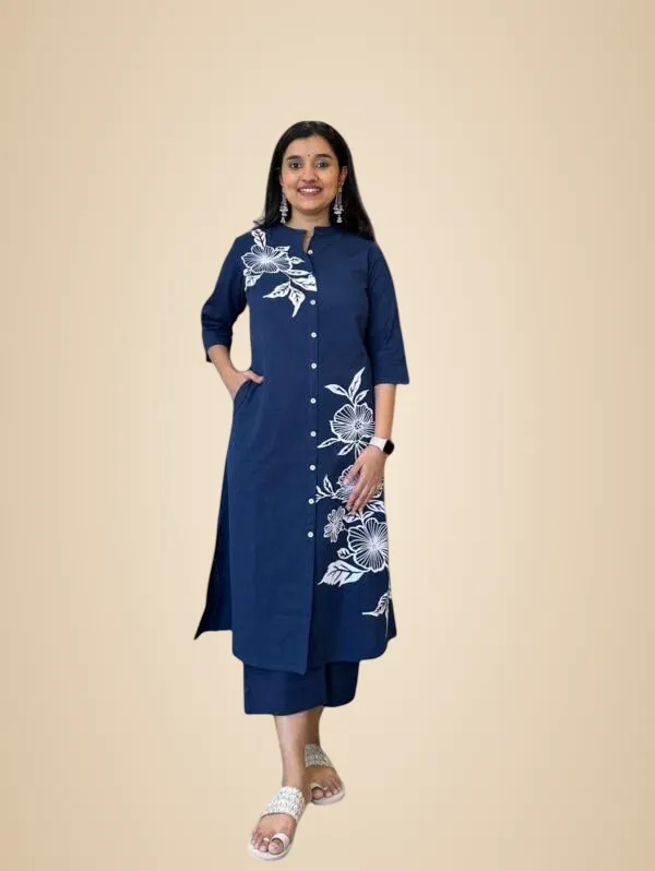 Blue_Cotton_Floral_Printed_Straight_Kurti_With_Pant_Set_For_Women