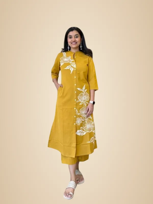 Yellow_Cotton_Floral_Printed_Straight_Kurti_With_Pant_Set_For_Women