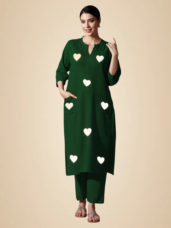 Green_Cotton_Embroidered_Straight_Kurti_With_Pant_Set_For_Women