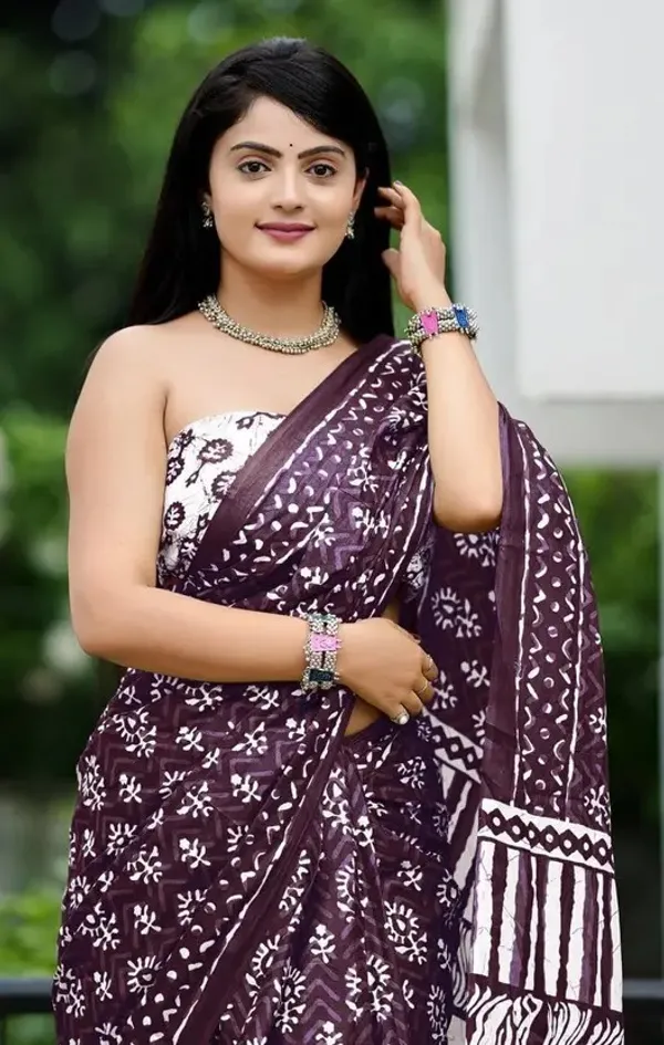 Ethnic_Pure_Soft_Chanderi_Cotton_Digital_Printed_Saree_with_Unstitched_Blouse_Piece_|_Bollywood_Style_Lightweight_Traditional_Wear_for_Women