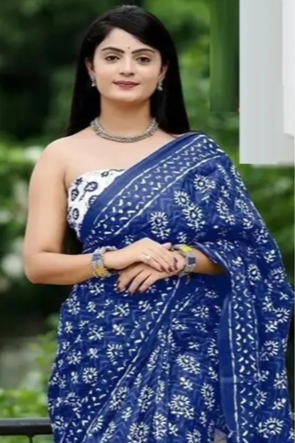 Ethnic_Pure_Soft_Chanderi_Cotton_Digital_Printed_Saree_with_Unstitched_Blouse_Piece_|_Bollywood_Style_Lightweight_Traditional_Wear_for_Women