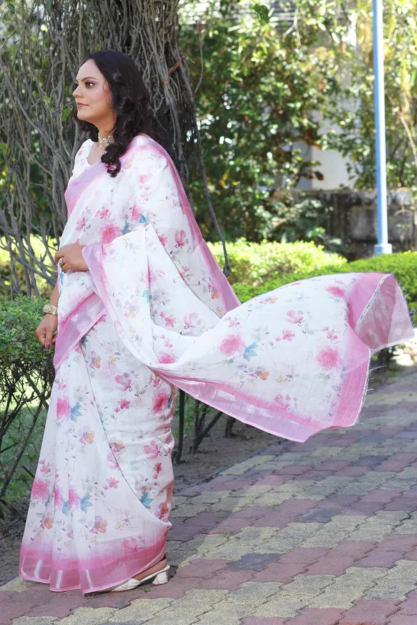 Ethnic_Pure_Soft_Cotton_Linen_Digital_Printed_Saree_with_Unstitched_Blouse_Piece_|_Bollywood_Style_Lightweight_Traditional_Wear_for_Women