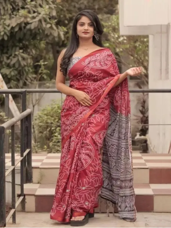 Ethnic_Pure_Soft_Cotton_Linen_Digital_Printed_Saree_with_Unstitched_Blouse_Piece_|_Bollywood_Style_Lightweight_Traditional_Wear_for_Women