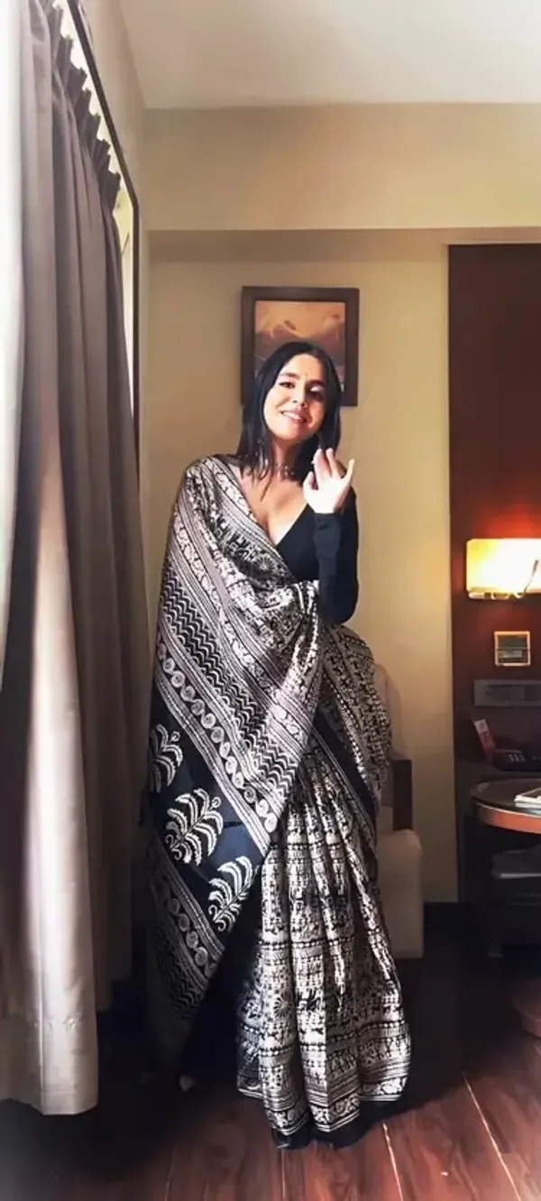 Ethnic_Pure_Soft_Chinon_Silk_Digital_Printed_Saree_with_Unstitched_Blouse_Piece_|_Bollywood_Style_Lightweight_Traditional_Wear_for_Women